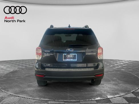 Used 2018 Subaru Forester 2.5i Limited AWD/4WD image 4