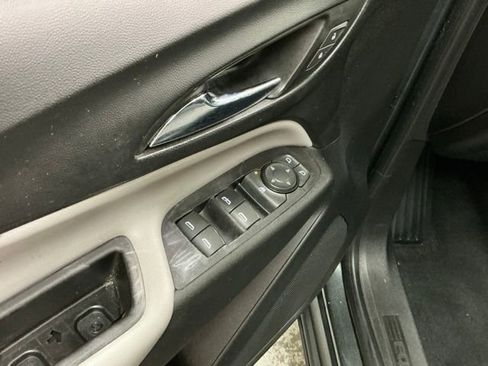 Used 2018 Chevrolet Equinox LT FWD image 14