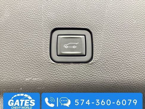 Used 2023 Chevrolet Traverse LT w/ LT Premium Package image 13
