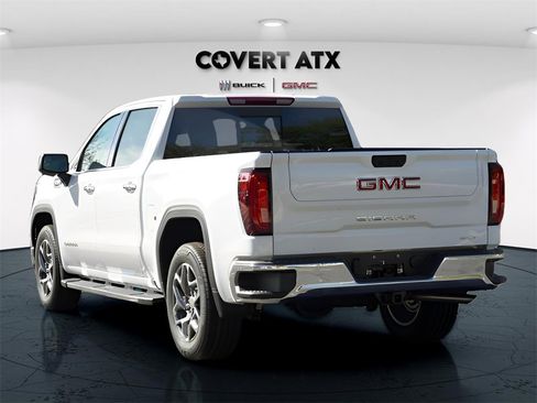 New 2026 GMC Sierra 1500 SLT image 3