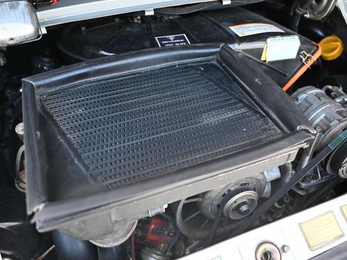 Used 1987 Porsche 911 Carrera RWD image 20