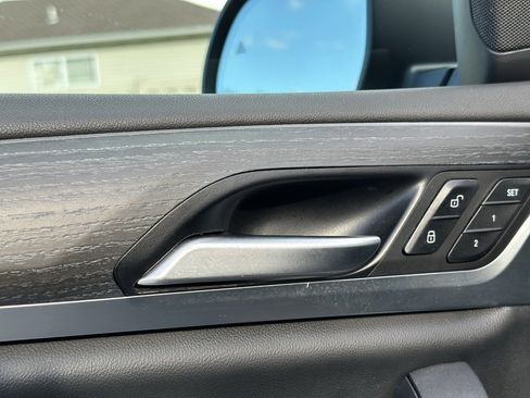 Certified 2023 BMW X4 xDrive30i w/ Premium Package image 21