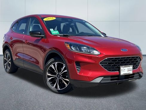 Used 2022 Ford Escape SE w/ SE Sport Appearance Package image 33