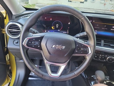 Used 2024 Chevrolet Trax ACTIV w/ Driver Confidence Package image 23