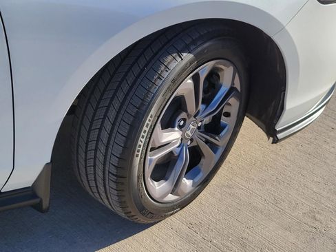 Used 2023 Honda Accord EX image 5