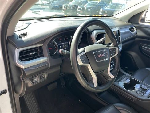 Used 2023 GMC Acadia SLT image 8