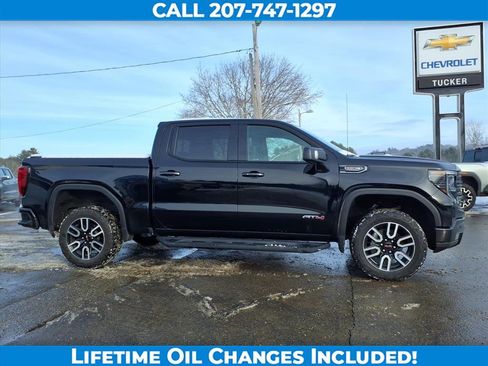Used 2024 GMC Sierra 1500 AT4 w/ Technology Package image 4