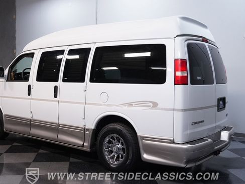 Used 2007 Chevrolet Express 1500 w/ Preferred Equipment Group RWD image 8