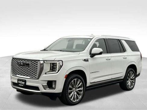 Used 2021 GMC Yukon Denali w/ Denali Premium Package image 3