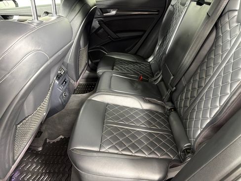 Used 2018 Audi SQ5 Prestige w/ Prestige Package AWD/4WD image 19