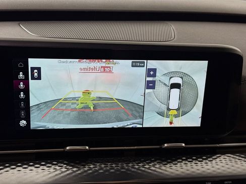 Used 2024 Kia Carnival SX Prestige FWD image 6