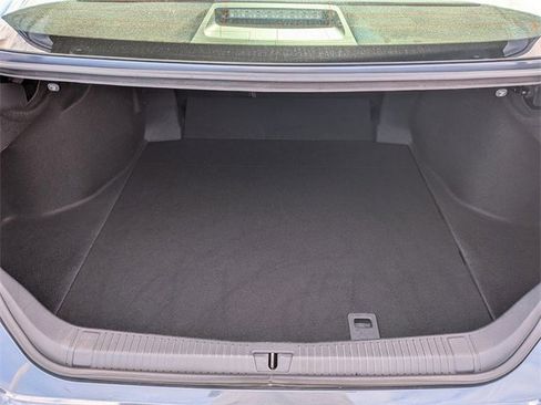 Used 2020 Toyota Avalon Limited image 14