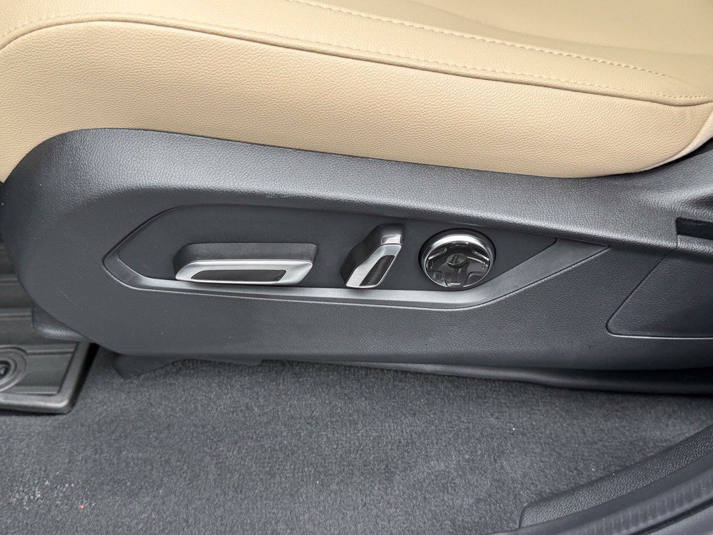 Certified 2026 Acura MDX SH-AWD image 27