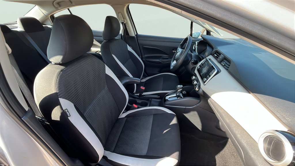 Used 2020 Nissan Versa SV FWD image 18