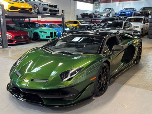 Used 2021 Lamborghini Aventador SVJ AWD/4WD image 13