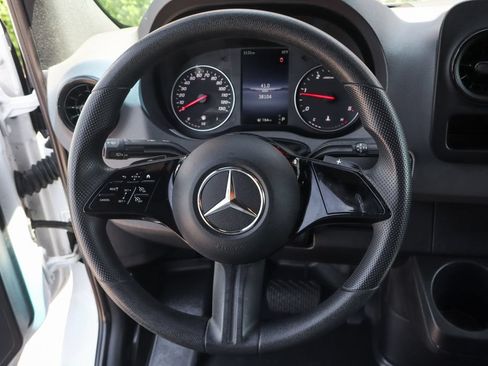 Used 2025 Mercedes-Benz Sprinter 2500 image 26