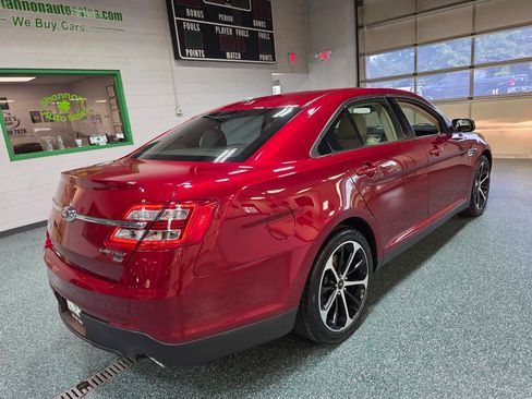Used 2015 Ford Taurus Limited w/ Equipment Group 301A AWD/4WD image 6
