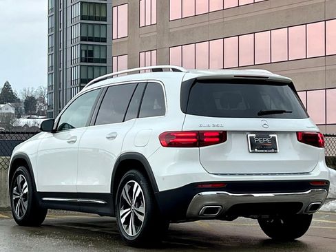 Certified 2025 Mercedes-Benz GLB 250 4MATIC image 3