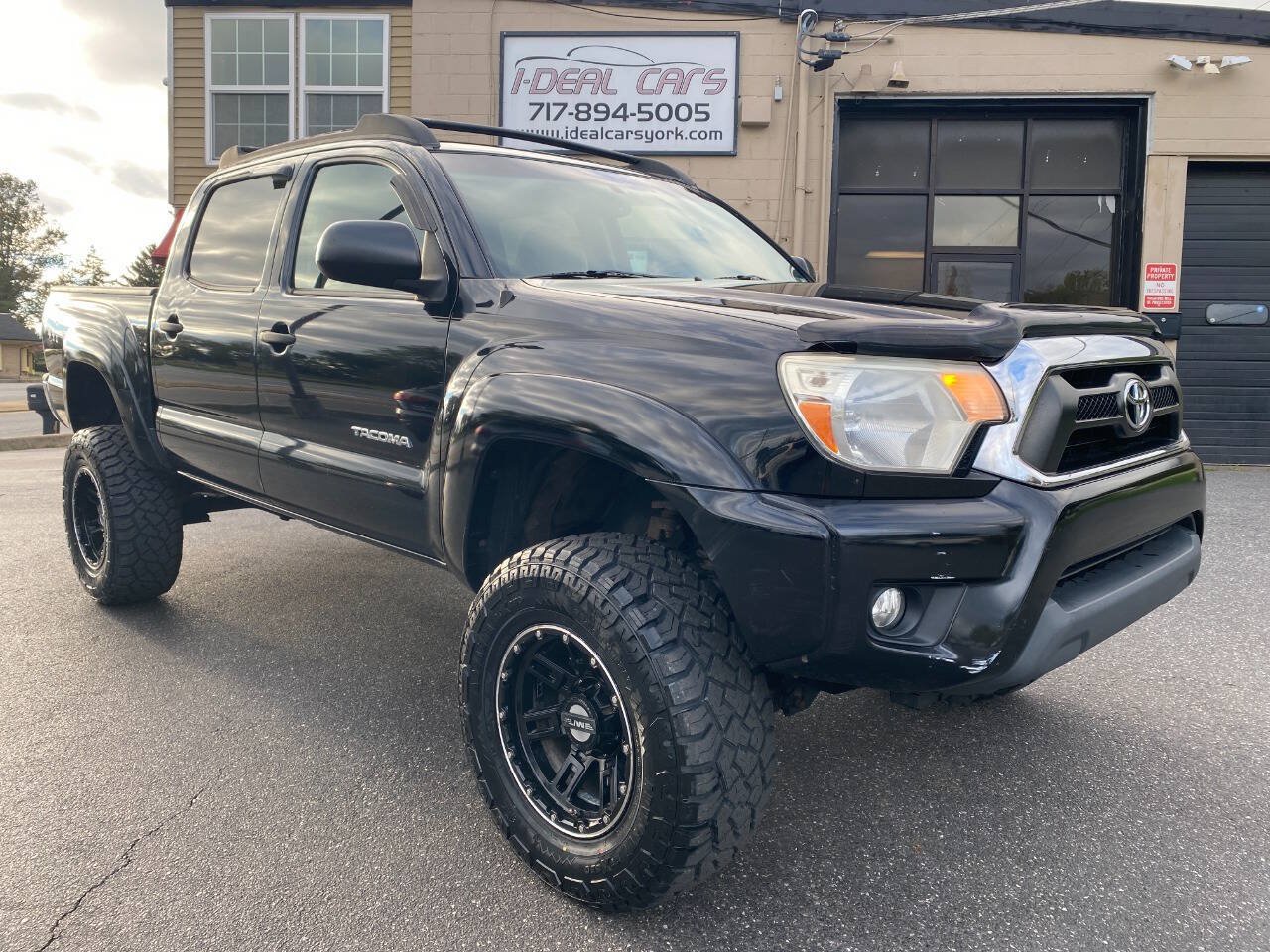 Used 2012 Toyota Tacoma 4x4 Double Cab w/ TRD Off-Road Pkg image 1