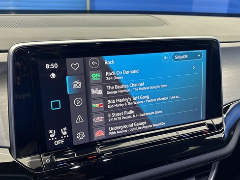 New 2026 Volkswagen Atlas Cross Sport SE image 18