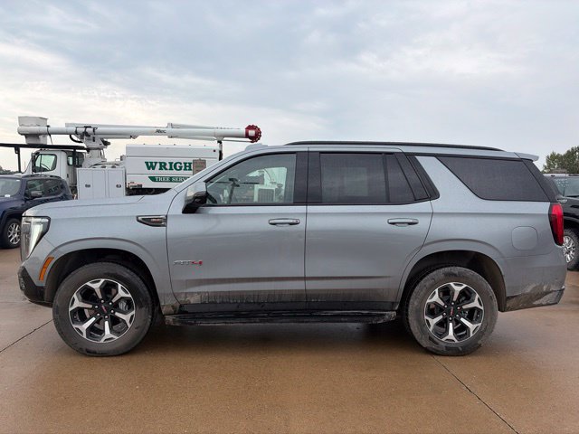 Used 2025 GMC Yukon AT4 AWD/4WD image 6