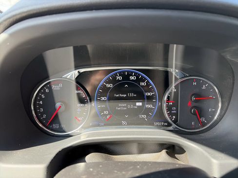 Used 2023 GMC Acadia SLT w/ Elevation Edition image 15