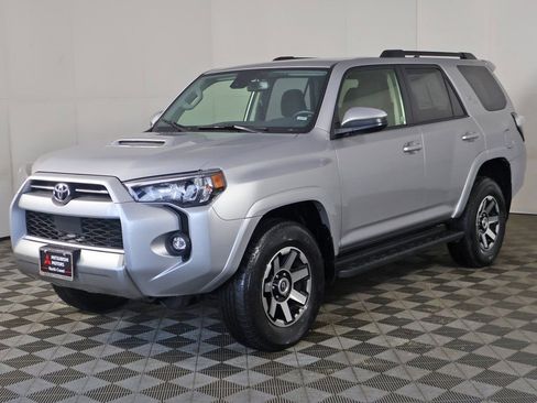 Used 2024 Toyota 4Runner TRD Off-Road image 6