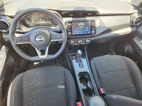 Used 2024 Nissan Kicks SV FWD image 12