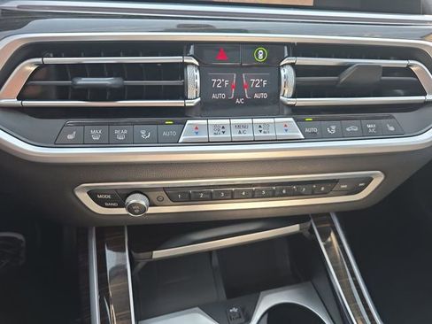 Used 2021 BMW X7 xDrive40i w/ Premium Package AWD/4WD image 26