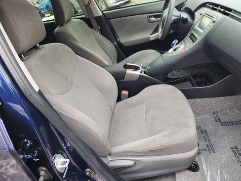 Used 2015 Toyota Prius Three image 28