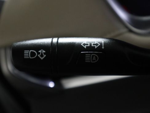 Used 2023 Chevrolet Traverse LS w/ Safety Package image 31