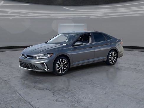 New 2026 Volkswagen Jetta SE image 3