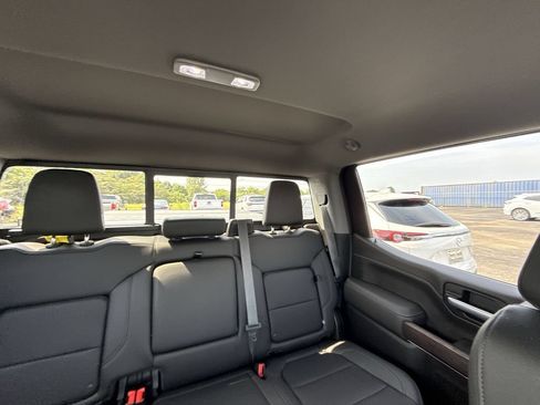Certified 2020 GMC Sierra 1500 SLT w/ SLT Premium Package AWD/4WD image 12