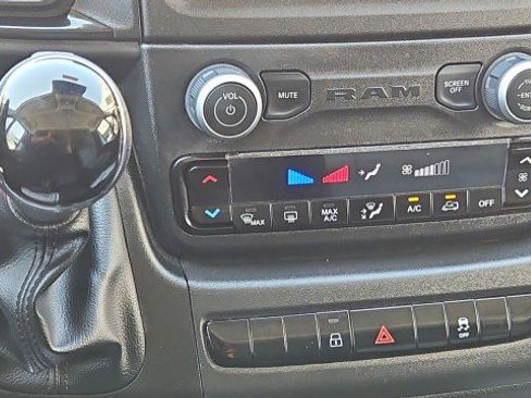 Used 2026 RAM ProMaster 2500 w/ Convenience Group FWD image 17