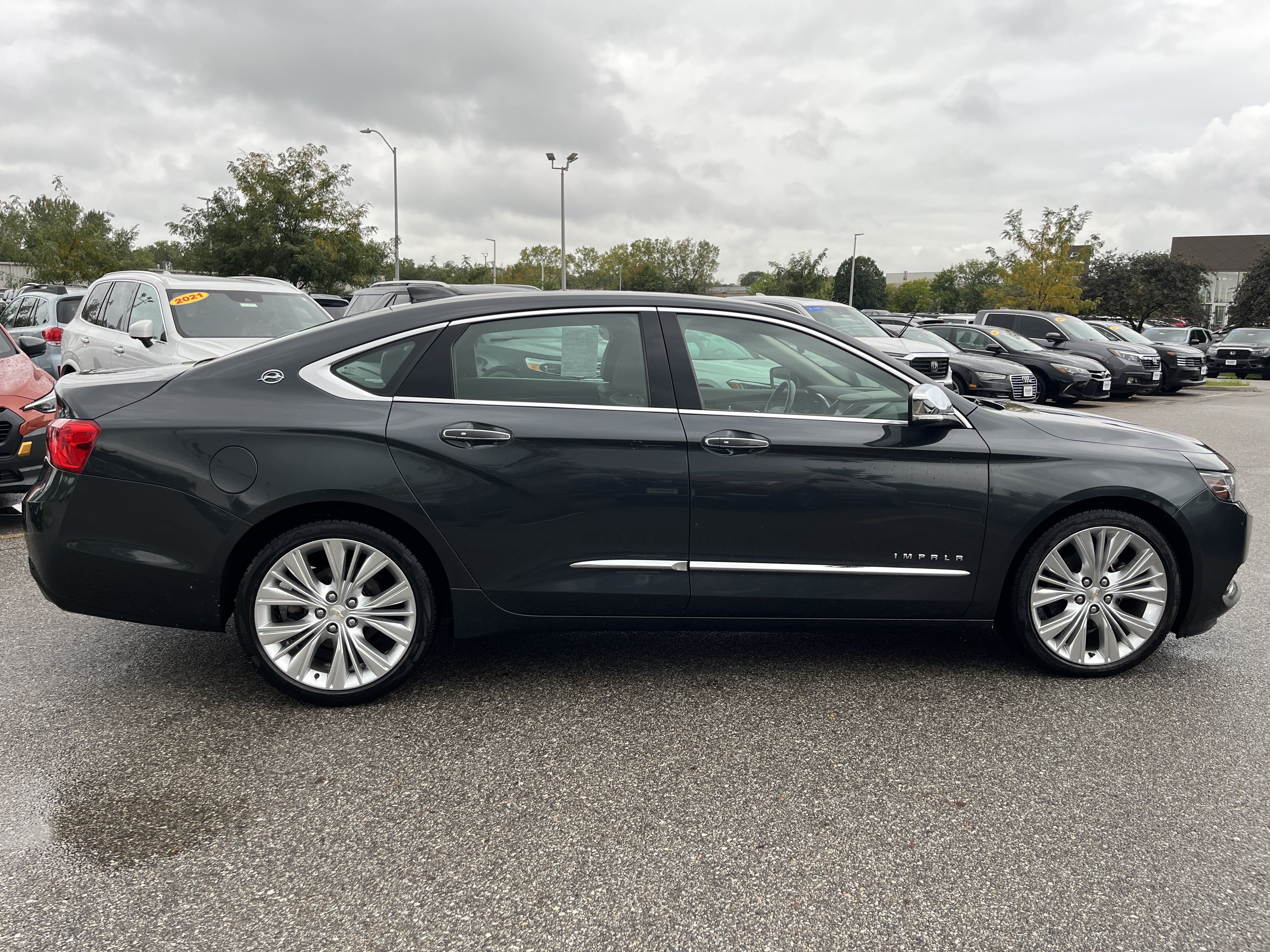Used 2015 Chevrolet Impala LTZ FWD image 4