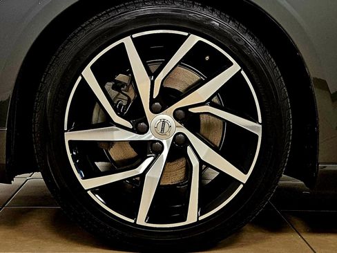 Used 2020 Volvo S60 T5 Momentum FWD image 35
