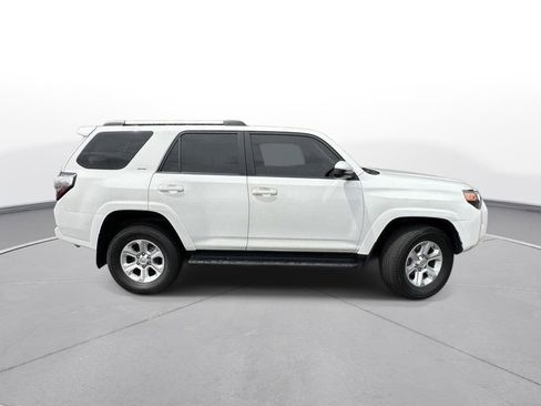 Certified 2021 Toyota 4Runner SR5 AWD/4WD image 5