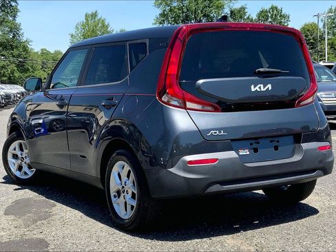 Used 2022 Kia Soul S FWD image 12