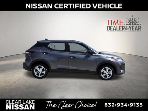 Certified 2025 Nissan Kicks Play S FWD image 8