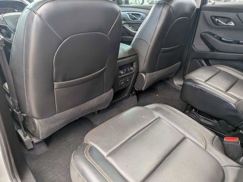 Used 2018 Chevrolet Traverse Premier w/ Redline Edition AWD/4WD image 17