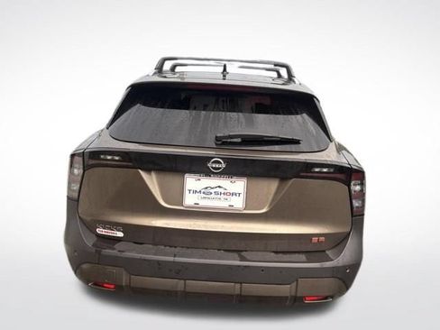 Used 2026 Nissan Kicks SR FWD image 10