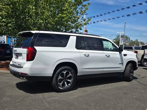 New 2026 GMC Yukon XL AT4 Ultimate AWD/4WD image 3