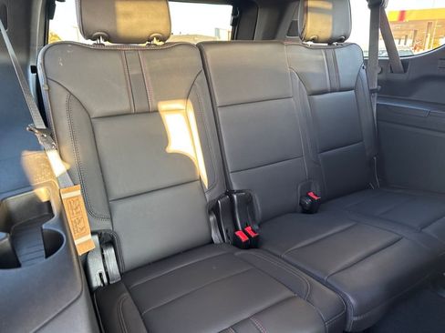 Used 2021 Chevrolet Suburban RST image 16