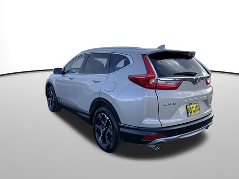 Used 2018 Honda CR-V Touring image 6