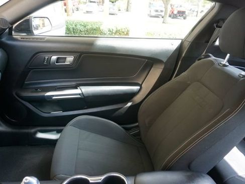 Certified 2021 Ford Mustang Coupe RWD image 26