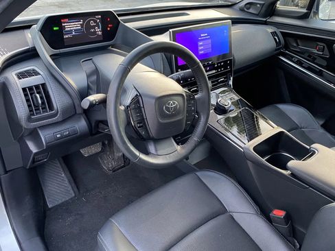 Used 2023 Toyota bZ4X AWD image 10