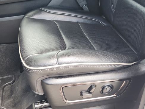 Used 2022 RAM 1500 Limited w/ Night Edition RWD image 26