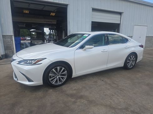 Used 2020 Lexus ES 350 w/ Premium Package FWD image 1