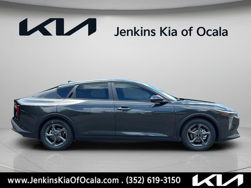 New 2026 Kia K4 FWD image 2