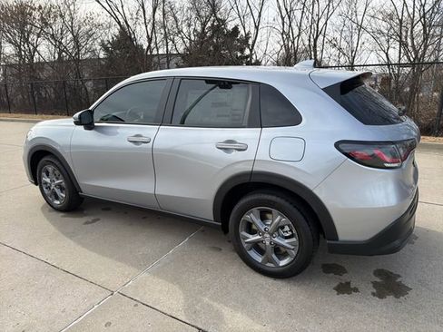 New 2026 Honda HR-V LX image 3